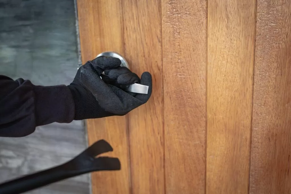 Atlantik Sha: Kompani Sigurimi për Pasurinë dhe Biznesin